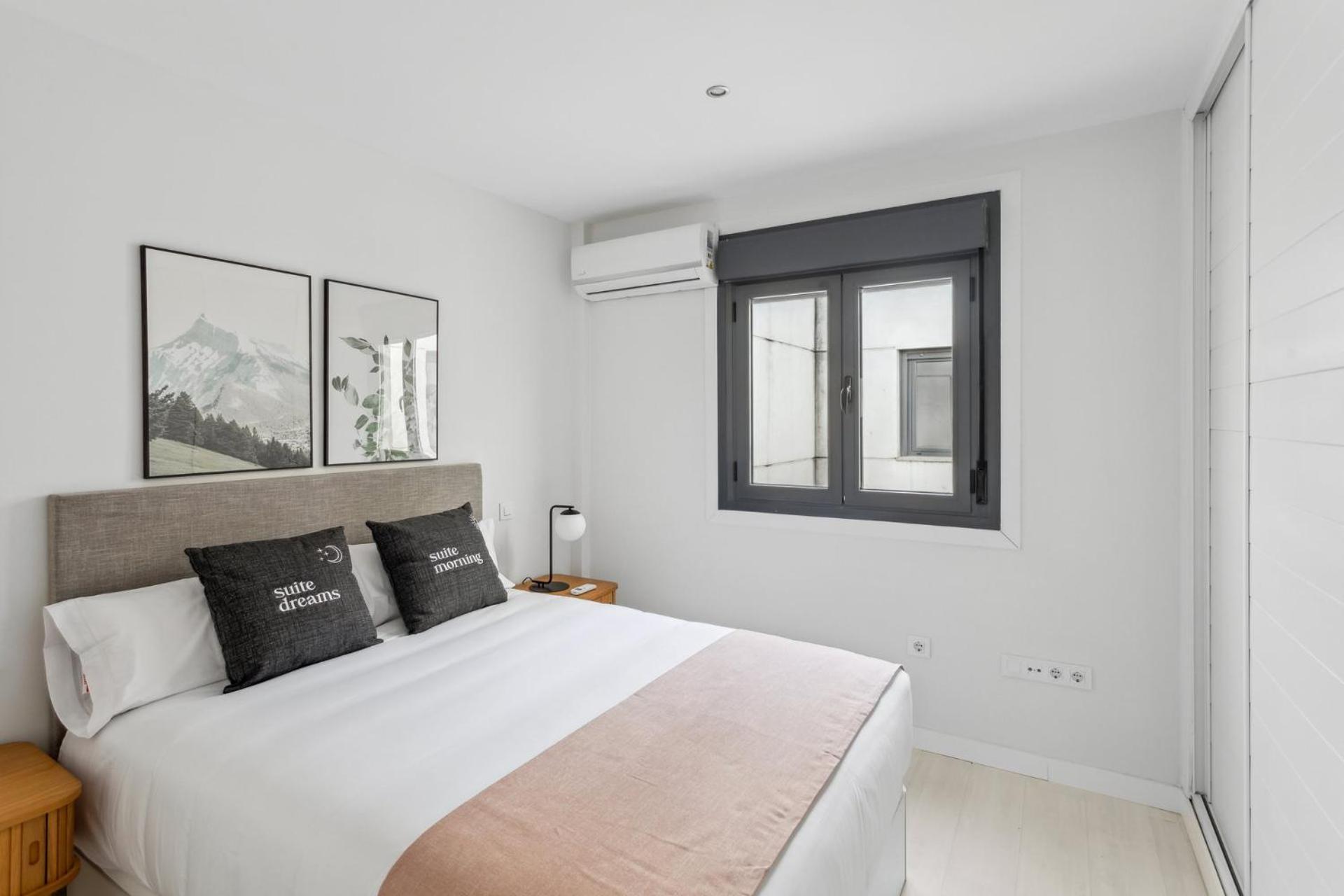 Limehome Madrid Calle De La Paloma Luaran gambar