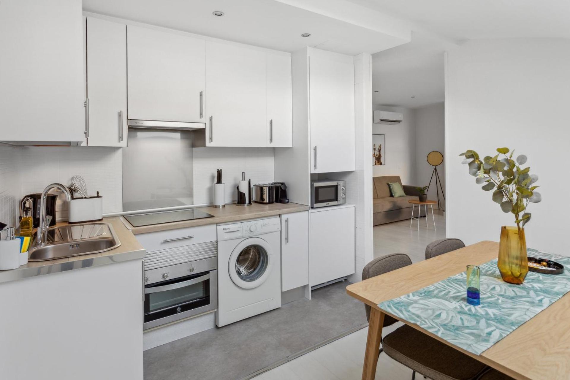 Limehome Madrid Calle De La Paloma Luaran gambar
