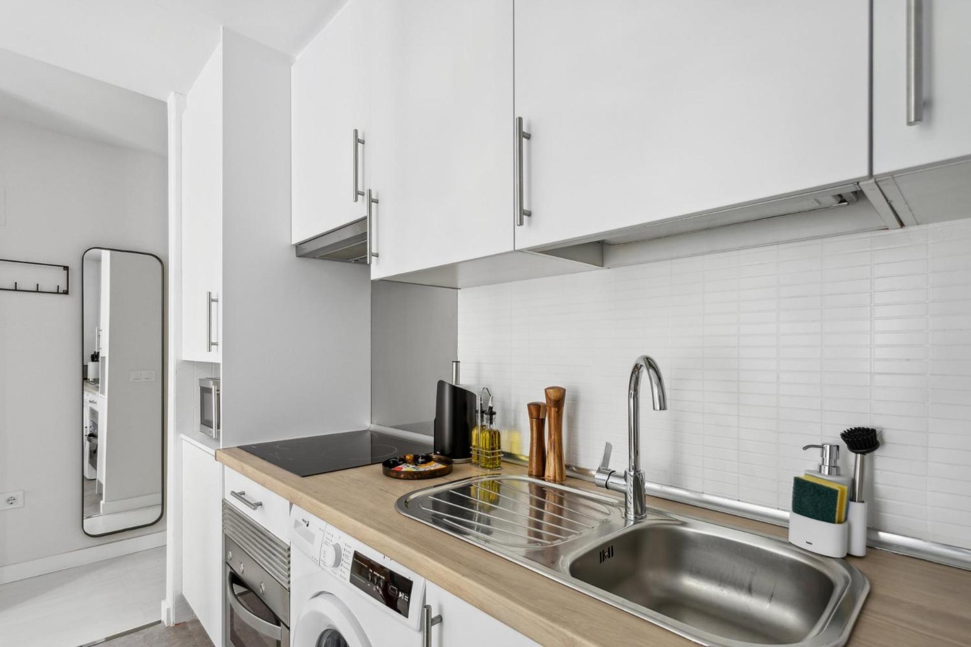 Limehome Madrid Calle De La Paloma Luaran gambar